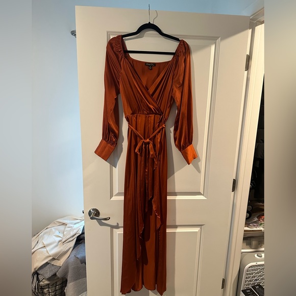 Rogue Tulip High Low Dress - Picture 1 of 7